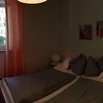 ゲストハウス Steinbrech グライナウ
